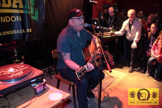 Mick Clare (UK) 4. Freedom Sound Festival - Gebaeude 9, Koeln 23. April 2016 (2).JPG